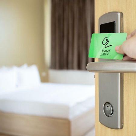 O2 Hotel Lop Buri Buitenkant foto